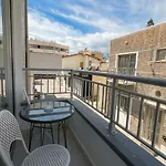 With Balcony And Breakfast By Kentrikon In Old Town شقة