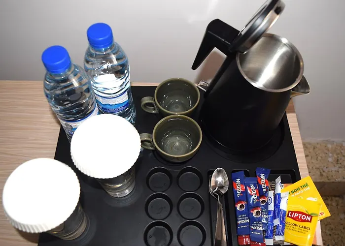 Twin Beds By Kentrikon 1924 Hotel, Old Town 아파트 파포스