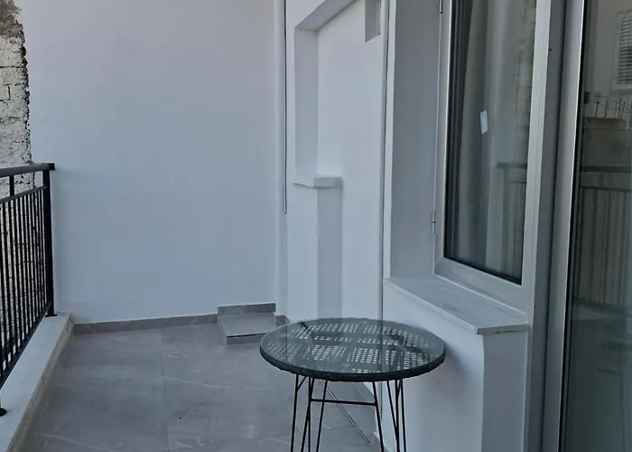 Twin Beds By Kentrikon 1924 Hotel, Old Town Apartamento Paphos